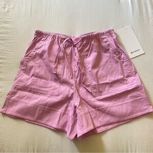 Lululemon poplin high rise short